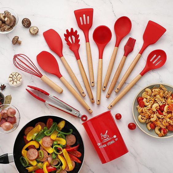 Here S Why Cooking With The Right Kitchen Utensil Set Is Important   Red Kitchen Utensils 